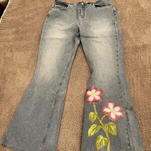 Moda International Embroidered and Sequined Jeans - 12